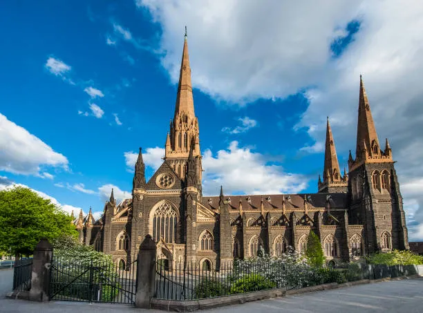 វិហារផាទ្រីក (St. Patrick's cathedral)