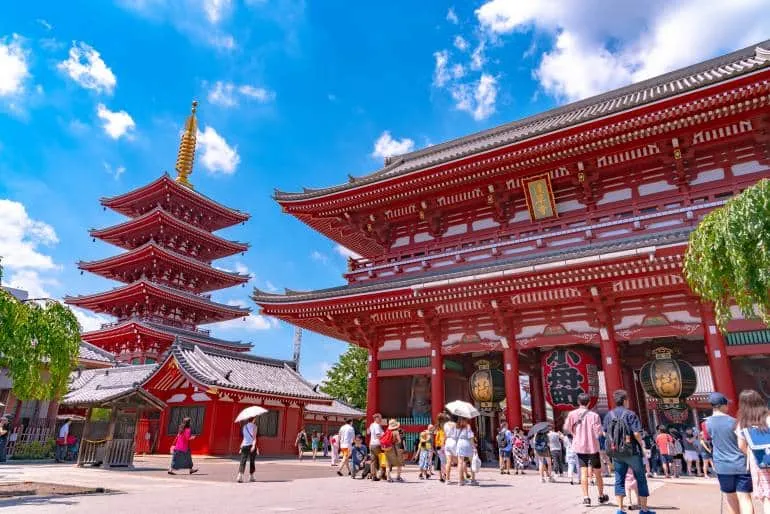 sensoji-temple-iStock-1083328636-770x514
