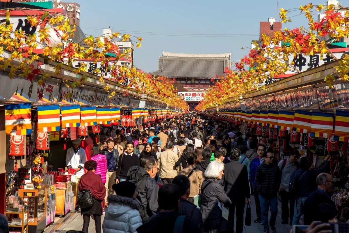 what-can-you-buy-at-nakamise-shopping-street