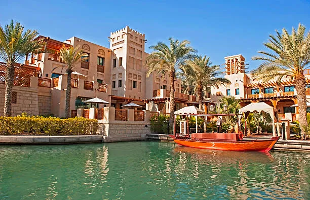 ម៉ាឌីណេត ជូម៉ីរាស (Madinat Jumeirah)