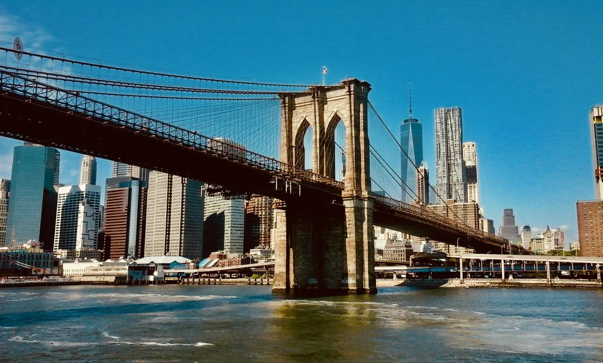 ស្ពានBrooklyn (Brooklyn Bridge)