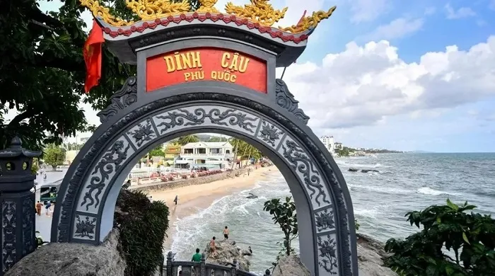 dinh-cau-temple-thumb_1748088989