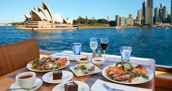cruise dinner sydney