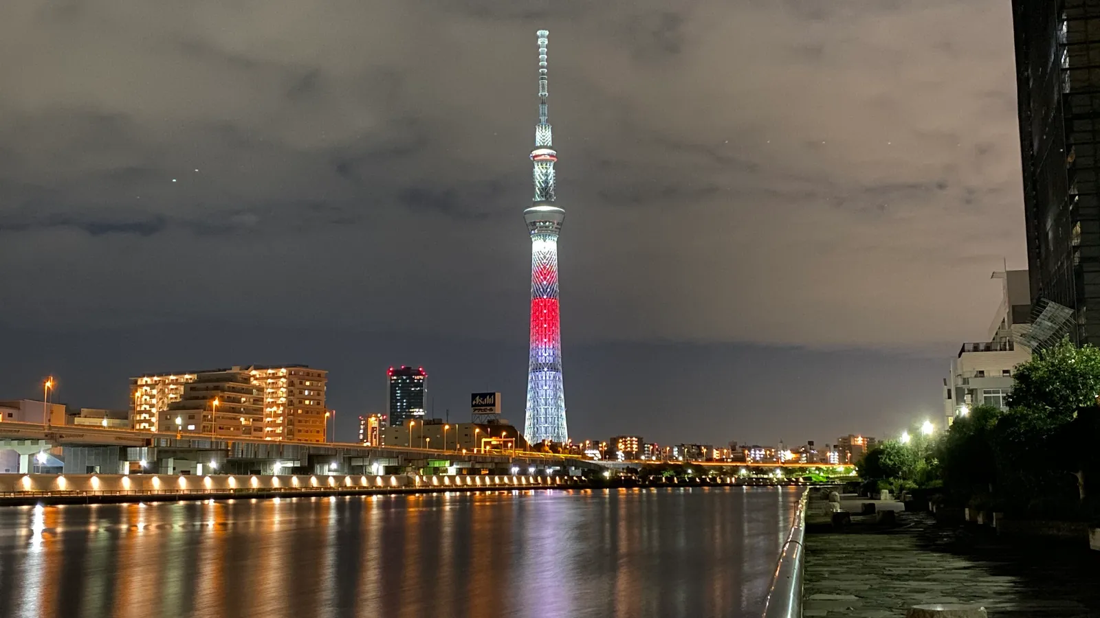 illuminated-buildings-city-night
