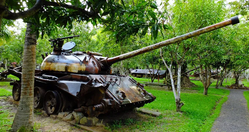 សារមន្ទីរសង្គ្រាម (War Museum)