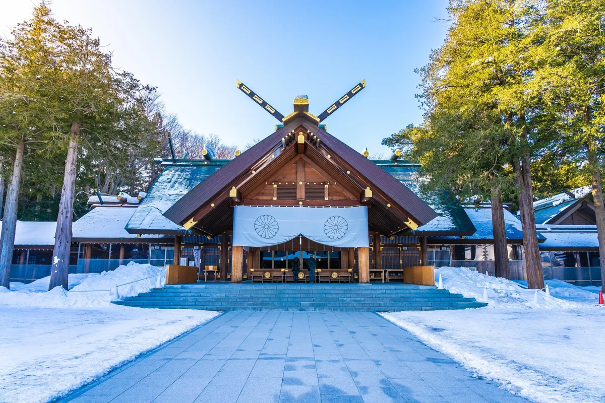 វិមានទីសក្ការៈបូជា (Hokkaido Shrine)