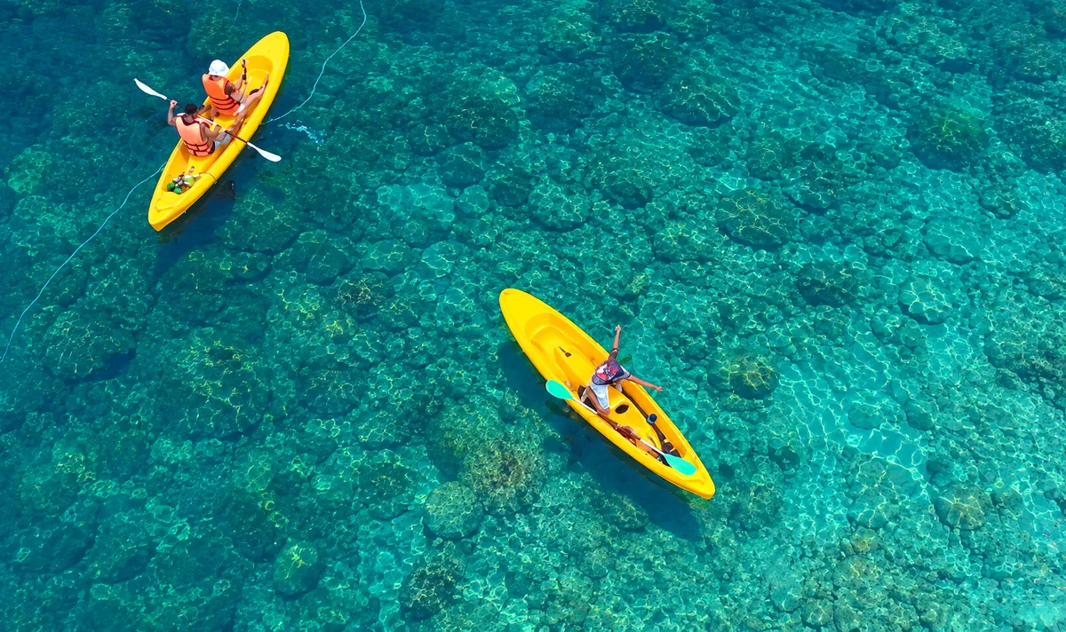 ទូកកាយ៉ាក់ (Kayaking)
