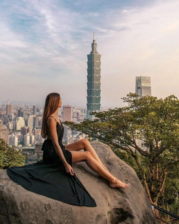 Taipei,_Taiwan,_Elephant_Rock_My_Top_Travel_Destinations_voyagefox