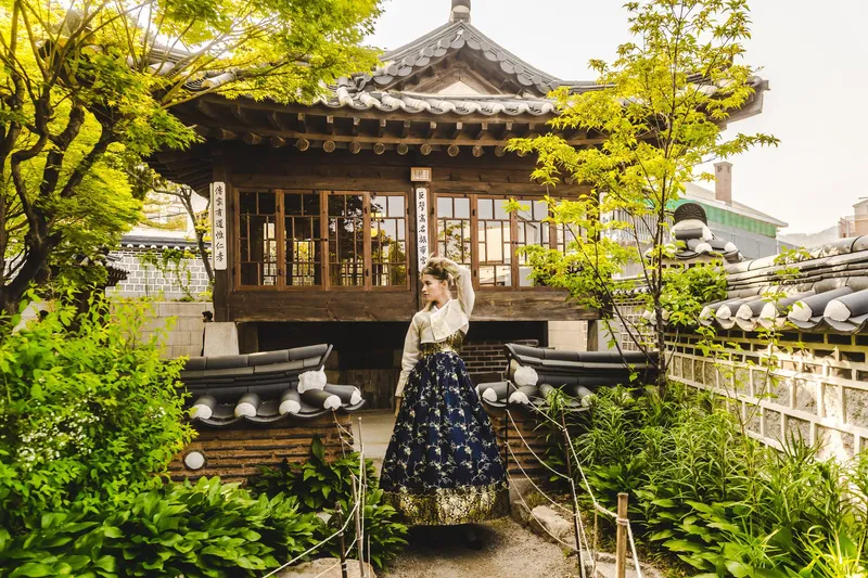 2599-seoul-just-because-solo-bukchon-hanok-village_1920