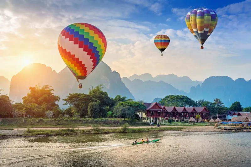 0927-0357_vangvieng.jpg